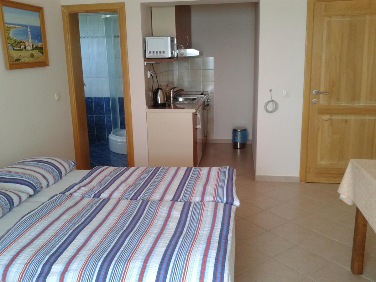 סבטי פיליפ אי ג'קוב Apartments Delfini מראה חיצוני תמונה