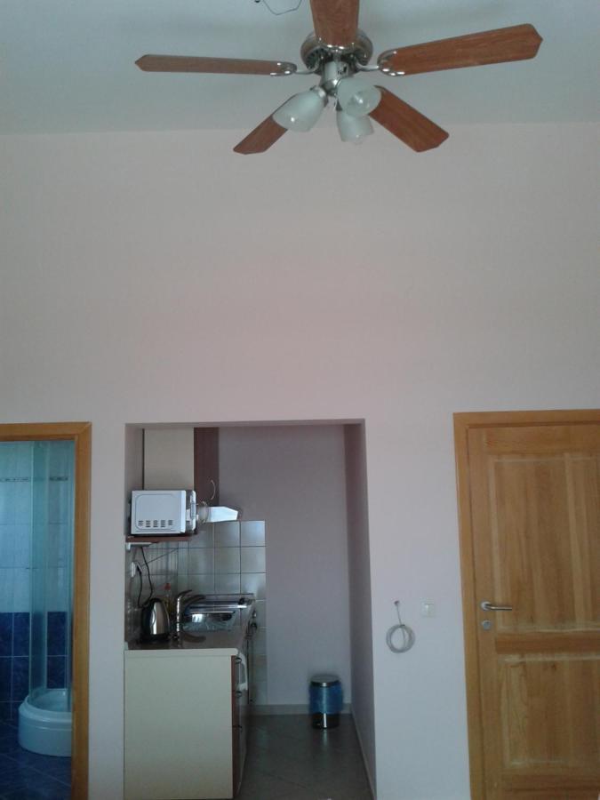 סבטי פיליפ אי ג'קוב Apartments Delfini מראה חיצוני תמונה