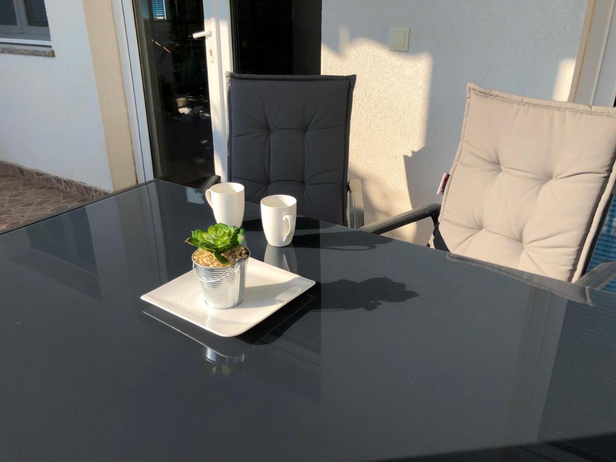 סבטי פיליפ אי ג'קוב Apartments Delfini מראה חיצוני תמונה